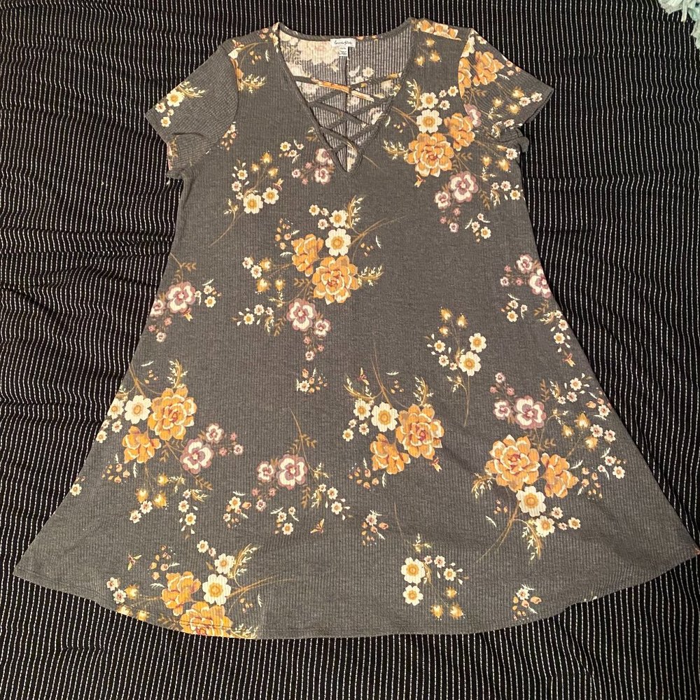 GRAY FLORAL TEESHIRT DRESS